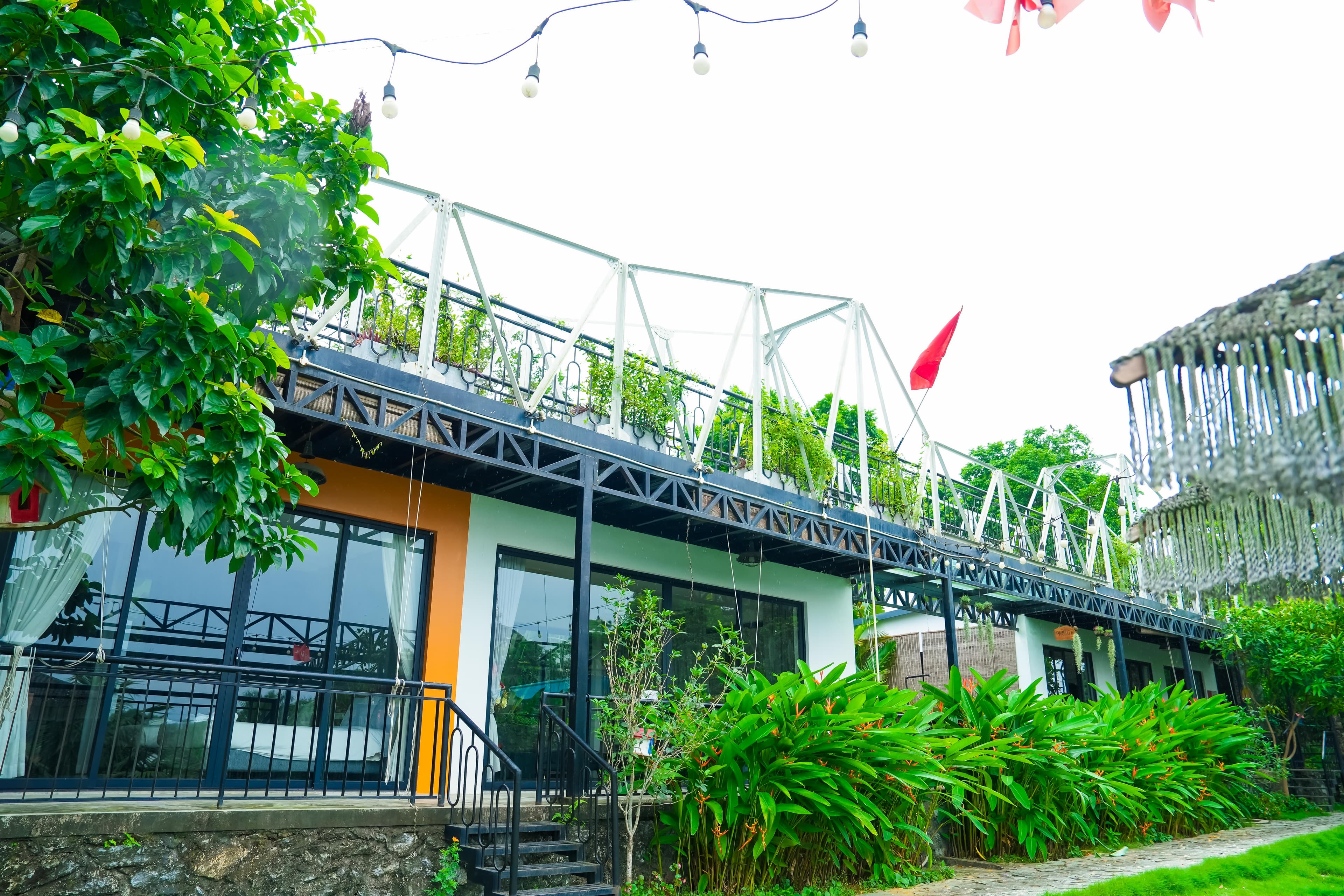 Khu Cầu Long Biên